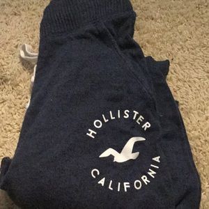 Hollister joggers